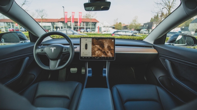 Gli interni di una Tesla