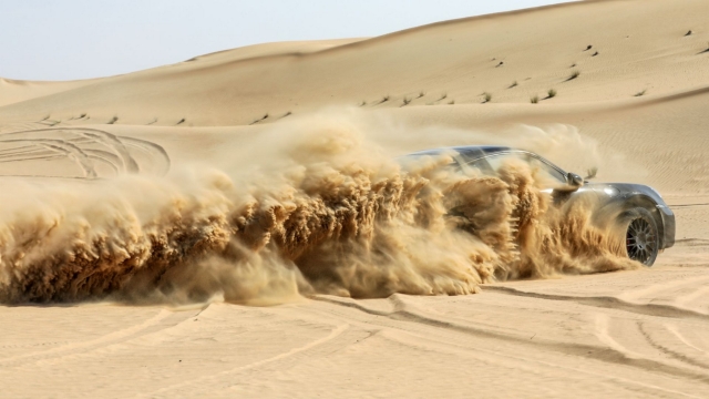 La Porsche 911 Dakar alla prova nel deserto
