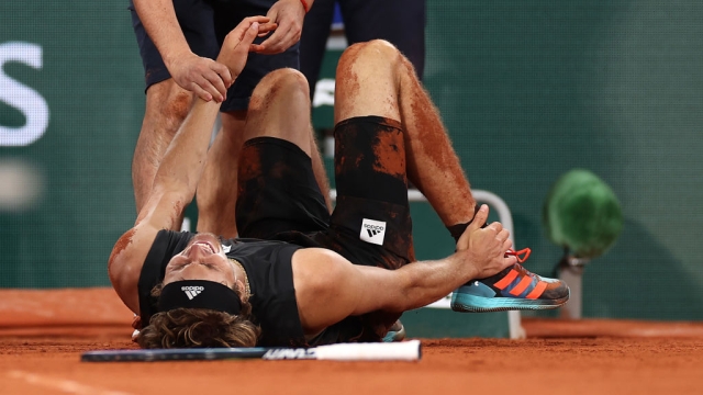 L'infortunio di Zverev al Roland Garros. Foto di Getty Images