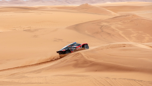 Un passaggio in duna alla Dakar