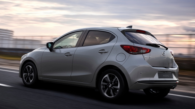 Bassi consumi e design razionale per la nuova Mazda 2