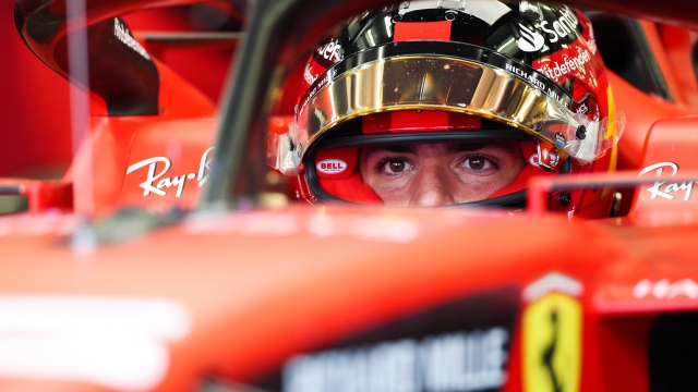 Carlos Sainz nell'abitacolo della Ferrari SF-23. GETTY