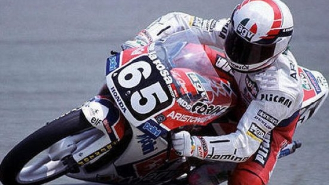 Loris Capirossi nel 1990 con la Honda del Team Pileri anno del suo primo mondiale