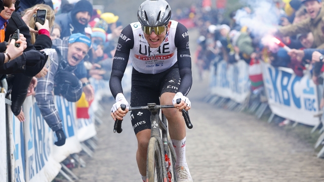 Ronde van Vlaanderen 2023 - Tour des Flandres - 107th Edition - Brugge - Oudenaarde 273,4 km - 02/04/2023 - Tadej Pogacar (SLO - UAE Team Emirates) - photo POOL Jan De Meuleneir/SprintCyclingAgency©2023