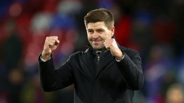 Steven Gerrard, 42 anni, in un momento felice alla guida dell’Aston Villa