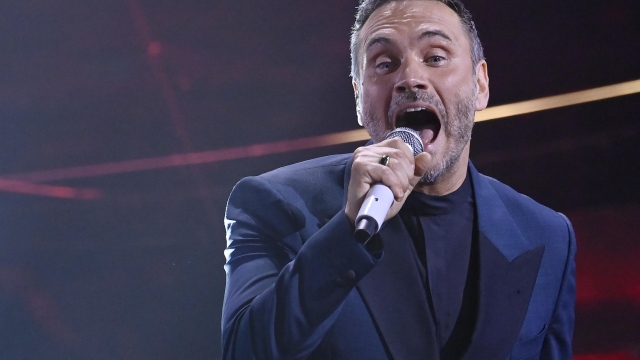 Italian singer Nek performs on stage at the Ariston theatre during the 72nd Sanremo Italian Song Festival, Sanremo, Italy, 04 February 2022. The music festival runs from 01 to 05 February 2022.  ANSA/RICCARDO ANTIMIANI