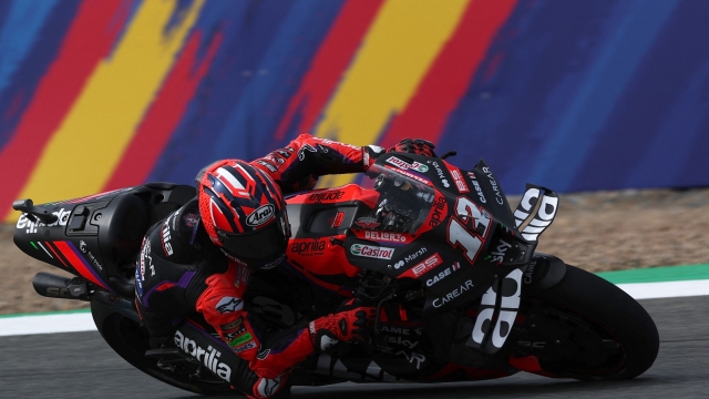 Aprilia Spanish rider Maverick Vinales takes a curve during the first practice session of the MotoGP Spanish Grand Prix at the Jerez racetrack in Jerez de la Frontera on April 28, 2023. (Photo by PIERRE-PHILIPPE MARCOU / AFP)