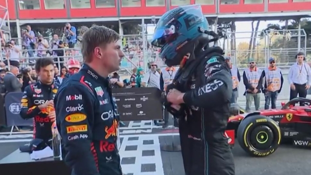 L'accesa discussione tra Max Verstappen e George Russell dopo la Sprint Race