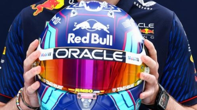 Il casco di Max Verstappen per il GP di Miami 2023