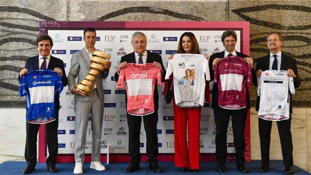 Foto Fabrizio Corradetti/LaPresse 02 Maggio 2023 - Roma, Italia - sport, ciclismo - Palazzo della Farnesina - Il 106Â° Giro dâItalia: Vetrina per il saper fare Italiano -  Nella foto: da sx Urbano Cairo Vincenzo Nibali Antonio Tajani Daniela Santanche' Matteo Zoppas Giampiero Massolo  Photo Fabriziom Corradetti/LaPresse February 15, 2023 - Rome, Italy - sport, cycling - Farnesina palace - The 106th Giro d'Italia: Showcase for Italian know-how In the photo: da sx Urbano Cairo Vincenzo Nibali Antonio Tajani Daniela Santanche' Matteo Zoppas Giampiero Massolo