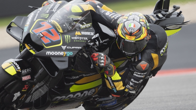 AUSTIN, TEXAS - APRIL 15: Marco Bezzecchi of Italy and Mooney VR46 Racing Team rounds the bend during the MotoGP Of The Americas - Qualifying on April 15, 2023 in Austin, Texas.   Mirco Lazzari gp/Getty Images/AFP (Photo by Mirco Lazzari gp / GETTY IMAGES NORTH AMERICA / Getty Images via AFP)