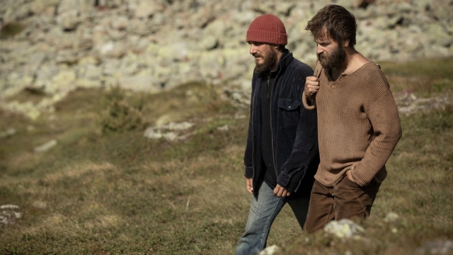 Le otto montagne: trama e cast completo del film con Luca Marinelli e Alessandro Borghi