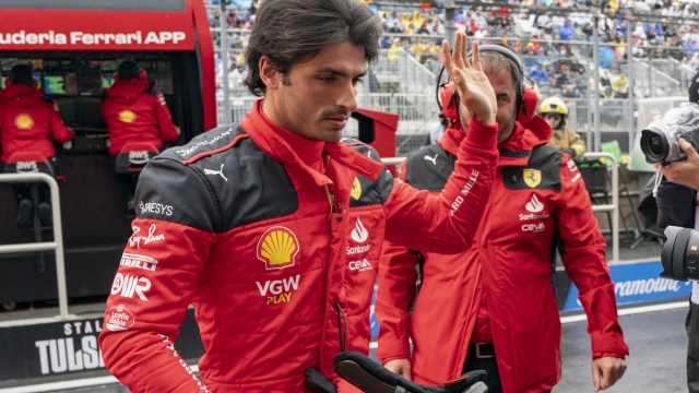 Ferrari driver Carlos Sainz of Spain, heads back to his garage after crashing during the third practice session for the Formula One Canadian Grand Prix, Saturday, June 17, 2023 in Montreal. (Paul Chiasson/The Canadian Press via AP)