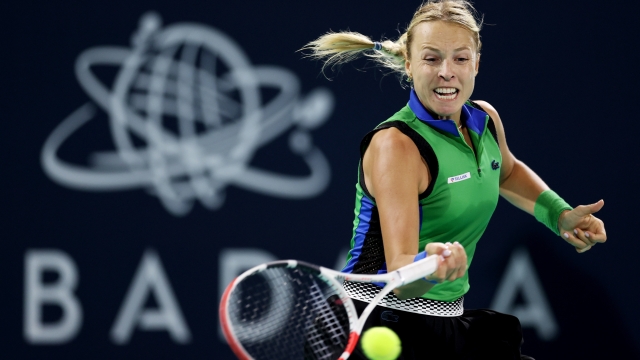 ABU DHABI, UNITED ARAB EMIRATES - FEBRUARY 08: Anett Kontaveit of Estonia plays a forehand against Shelbv Rogers of USA during her Women's Singles match on Day 3 of the Mubadala Abu Dhabi Open, part of the Hologic WTA Tour, at Zayed Sports City on February 08, 2023 in Abu Dhabi, United Arab Emirates. (Photo by Christopher Pike/Getty Images)