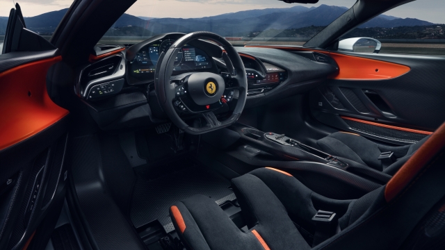 Gli interni della nuova Ferrari SF90XX Stradale