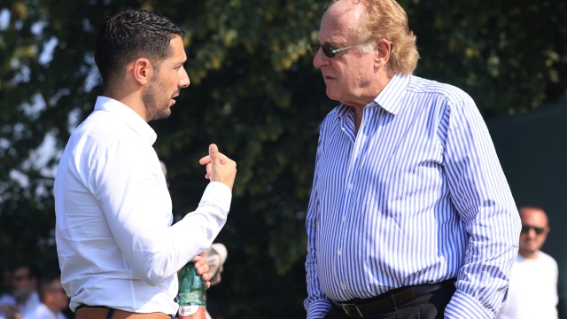 CAIRATE, ITALY - JULY 10: Chief scout of AC Milan Geoffrey Moncada (L) speaks with Chairman of AC Milan Paolo Scaroni (R) during an AC Milan training session at Milanello on July 10, 2023 in Cairate, Italy. (Photo by Giuseppe Cottini/AC Milan via Getty Images)
