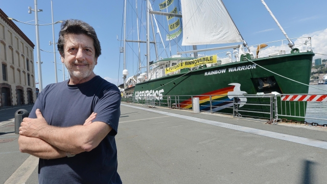 Andrea Purgatori, nuovo presidente di Greenpeace Italia, a margine della conferenza stampa svoltasi a bordo della Rainbow Warrior attraccata al Magazzini del cotone di Genova, 27 giugno 2014. ANSA/LUCA ZENNARO