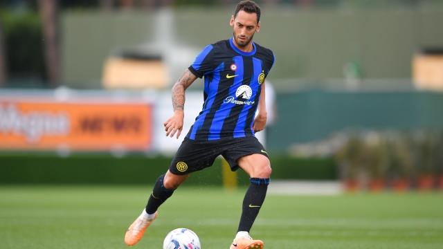 COMO, ITALY - JULY 21: Hakan Calhanoglu of FC Internazionale in action during the friendly match between FC Internazionale and US Pergolettese at the club's training ground Suning Training Center at Appiano Gentile on July 21, 2023 in Como, Italy. (Photo by Mattia Pistoia - Inter/Inter via Getty Images)