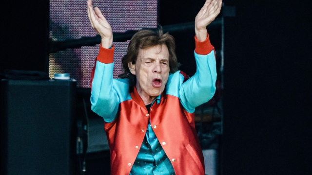 epa10104601 Lead vocalist Mick Jagger performs, during the Waldbuehne concert venue, in Berlin, Germany, 03 August 2022. The Stones already played venues in Munich and Gelsenkirchen during their 'Sixty' jubilee tour.  EPA/CLEMENS BILAN