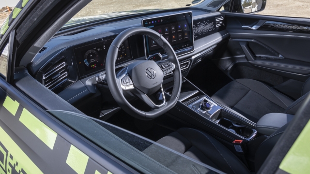Volkswagen Tiguan 2024 interni