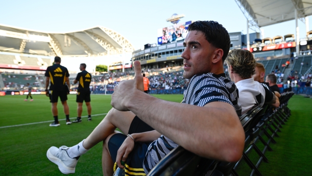 CARSON, CALIFORNIA - JULY 27: Dusan Vlahovic of Juventus gestures before the pre-season friendly match against AC Milan at Dignity Health Sports Park on July 27, 2023 in Carson, California. (Photo by Daniele Badolato - Juventus FC/Juventus FC via Getty Images)