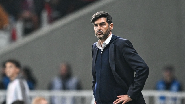 Lille's Portuguese head coach Paulo Fonseca looks on during the French L1 football match between Lille OSC (LOSC) and RC Lens (RCL) at Stade Pierre-Mauroy in Villeneuve-d'Ascq, northern France, on October 9, 2022. (Photo by Sameer Al-DOUMY / AFP)