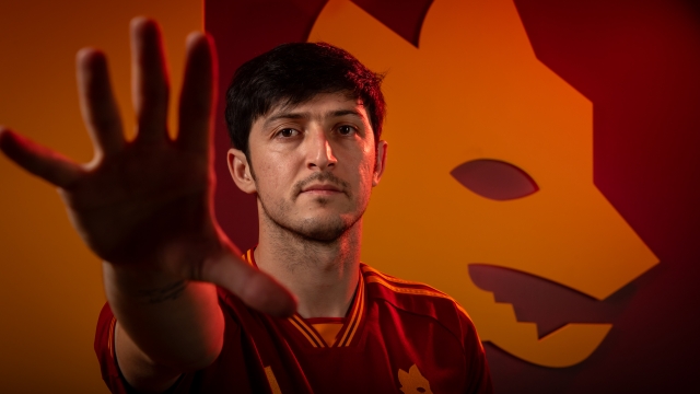 ROME, ITALY - AUGUST 26: AS Roma's new signing Sardar Azmoun during his first photoshoot at Centro Sportivo Fulvio Bernardini on August 26, 2023 in Rome, Italy. (Photo by Fabio Rossi/AS Roma via Getty Images)