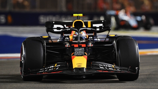 SINGAPORE, SINGAPORE - SEPTEMBER 17: Sergio Perez of Mexico driving the (11) Oracle Red Bull Racing RB19 on track during the F1 Grand Prix of Singapore at Marina Bay Street Circuit on September 17, 2023 in Singapore, Singapore. (Photo by Rudy Carezzevoli/Getty Images)
