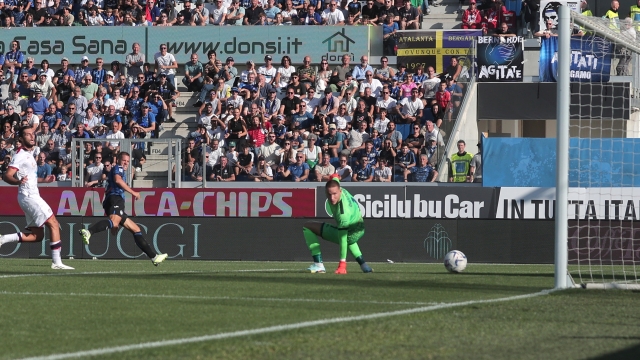 Atalanta's Mario Pasalic scores the goal 2-0  during the Italian Serie A soccer match Atalanta BC vs Cagliari at the Gewiss Stadium in Bergamo, Italy, 24 September 2023. ANSA/MICHELE MARAVIGLIA