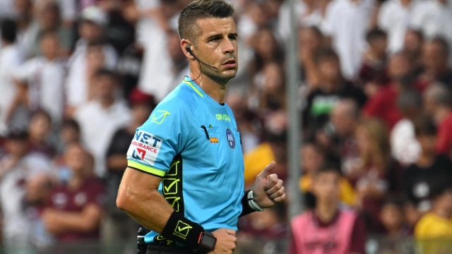 Referee Antonio Giua reacts during the Italian Serie A soccer match US Salernitana vs Torino FC at the Arechi stadium in Salerno, Italy, 18 September 2023. ANSA/MASSIMO PICA