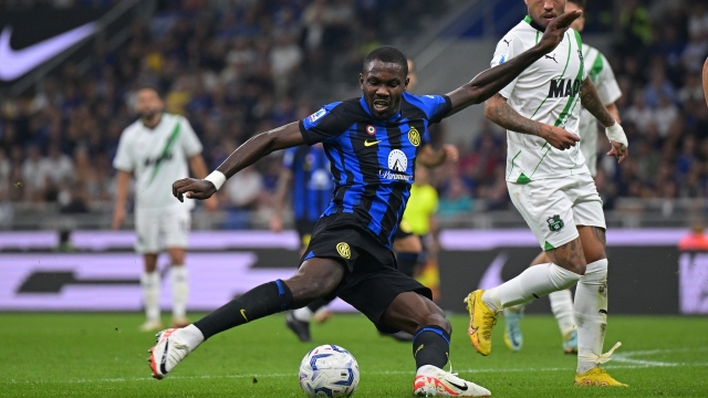 MILAN, ITALY - SEPTEMBER 27:  Marcus Thuram of FC Internazionale in action during the Serie A TIM match between FC Internazionale and US Sassuolo at Stadio Giuseppe Meazza on September 27, 2023 in Milan, Italy. (Photo by Mattia Ozbot - Inter/Inter via Getty Images)