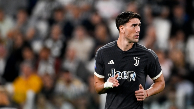 TURIN, ITALY - SEPTEMBER 26: Dusan Vlahovic of Juventus looks on during the Serie A TIM match between Juventus and US Lecce at Allianz Stadium on September 26, 2023 in Turin, Italy. (Photo by Daniele Badolato - Juventus FC/Juventus FC via Getty Images)