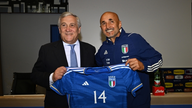 FLORENCE, ITALY - OCTOBER 09: The Minister of Foreign Affairs and Vice-President of the Council of Ministers Antonio Tajani and head coach Italy Luciano Spalletti pose for a photo during press conference at Centro Tecnico Federale di Coverciano on October 09, 2023 in Florence, Italy. (Photo by Claudio Villa/Getty Images)