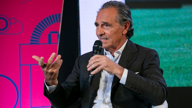 Foto Enrico Pretto/LaPresse 12 ottobre 2023 Trento, Italia Cronaca Il mio calcio etico festival dello sport Nella foto: Cesare Prandelli;