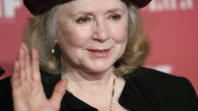 FILE - Actress Piper Laurie arrives at the Women in Film Crystal Lucy Awards, Friday June 12, 2009, in Los Angeles. Laurie, the strong-willed, Oscar-nominated actor who performed in acclaimed roles despite at one point abandoning acting altogether in search of a ?more meaningful? life, died early Saturday, Oct. 14, 2023, at her home in Los Angeles. She was 91. (AP Photo/Matt Sayles, File)