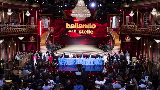 Un momento della presentazione della 18^ edizione del programma tv Rai ÔBallando con le StelleÕ condotto da Milly Carlucci con la partecipazione di Paolo Belli, presso Auditorium Rai del Foro Italico, Roma, 19 ottobre 2023. ANSA/ANGELO CARCONI