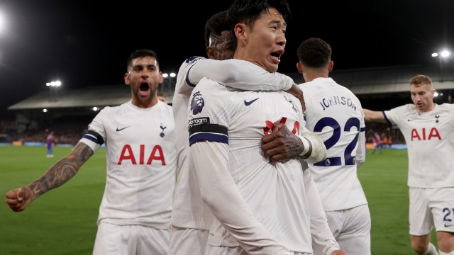 LONDON, ENGLAND - OCTOBER 27: Son Heung-Min of Tottenham Hotspur celebrates with teammates after scoring the team's second goal during the Premier League match between Crystal Palace and Tottenham Hotspur at Selhurst Park on October 27, 2023 in London, England. (Photo by Alex Pantling/Getty Images)