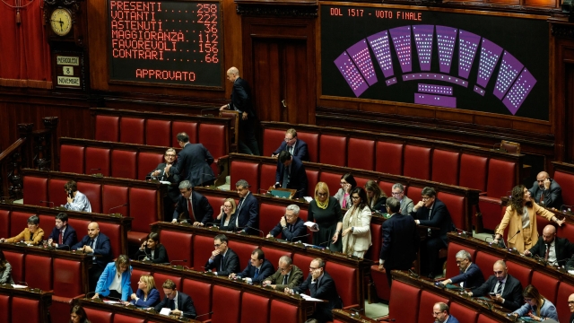 Il tabellone elettronico della Camera dopo la votazione del decreto legge Caivano, Roma, 08 novembre 2023.  ANSA/GIUSEPPE LAMI