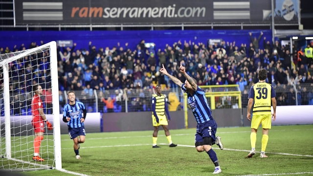 Foto Alberto Mariani LaPresse 12 Novembre 2023 - Lecco, Italia - sport, calcio - Lecco -Parma - Campionato italiano di calcio Serie BKT 2023/2024 - Stadio Rigamonti-Ceppi. Nella foto: gol di Franco Lepore Parma - Italian Serie BKT Football Championship 2023/2024 - Rigamonti-Ceppi Stadium. In the pic: gol di Franco Lepore