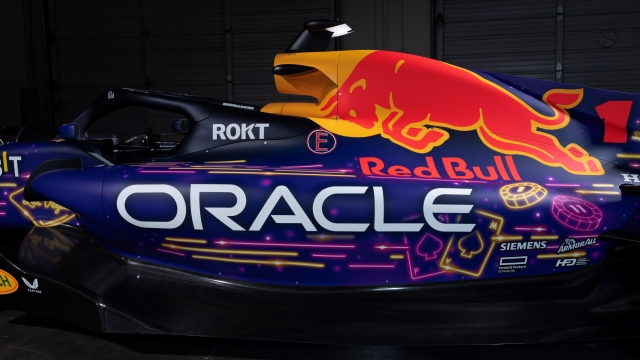 La presentazione della livrea della RB19 per il GP Las Vegas. Red Bull Content Pool