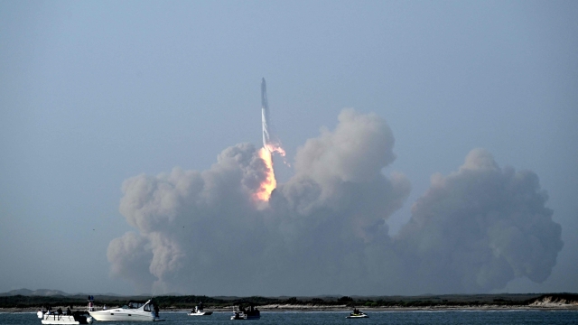 (FILES) This photograph taken on April 20, 2023, shows the SpaceX Starship lifts off from the launchpad during a flight test from Starbase in Boca Chica, Texas. The US aviation regulator, the FAA, gave the green light to SpaceX for Elon Musk's aerospace company to attempt for a second time to launch on November 17, 2023 , its Starship rocket, the most powerful ever built, after an explosion spectacular in April. (Photo by Patrick T. Fallon / AFP)