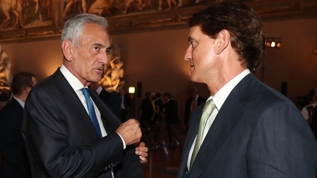 FLORENCE, ITALY - MAY 23: Gabriele Gravina president of FIGC and Roberto Mancini manager of Italy during the FIGC Hall of Fame Event on May 23, 2022 in Florence, Italy.  (Photo by Gabriele Maltinti/Getty Images)