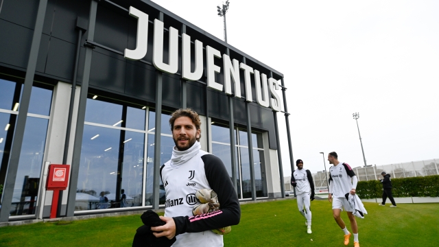 TURIN, ITALY - DECEMBER 4: Manuel Locatelli of Juventus during a training session on December 4, 2023 in Turin, Italy. (Photo by Daniele Badolato - Juventus FC/Juventus FC via Getty Images)