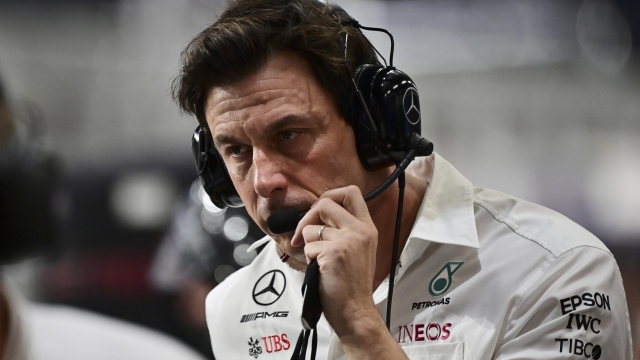epa09624509 Team chief of Mercedes-AMG Petronas Toto Wolff reacts after the race is red flagged for the second time during the inaugural 2021 Formula One Grand Prix of Saudi Arabia at the Jeddah Corniche Circuit in Jeddah, Saudi Arabia, 05 December 2021.  EPA/ANDREJ ISAKOVIC / POOL