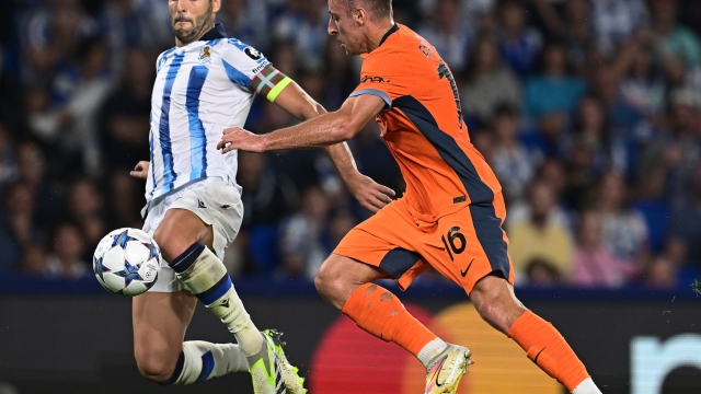 SAN SEBASTIAN, SPAIN - SEPTEMBER 20:  Davide Frattesi of FC Internazionale in action during the UEFA Champions League match between Real Sociedad and FC Internazionale  at Reale Arena on September 20, 2023 in San Sebastian, Spain. (Photo by Mattia Ozbot - Inter/Inter via Getty Images)