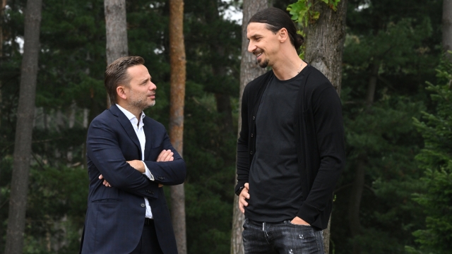 CAIRATE, ITALY - SEPTEMBER 18: AC Milan CEO Giorgio Furlani and Zlatan Ibrahimovic attend an AC Milan training session at Milanello on September 18, 2023 in Cairate, Italy. (Photo by Claudio Villa/AC Milan via Getty Images)