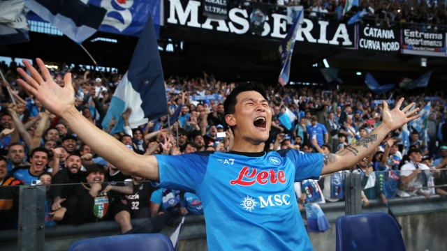 NAPLES, ITALY - MAY 07: Kim Min-Jae of SSC Napoli celebrates victory after the Serie A match between SSC Napoli and ACF Fiorentina at Stadio Diego Armando Maradona on May 07, 2023 in Naples, Italy. (Photo by Francesco Pecoraro/Getty Images)
