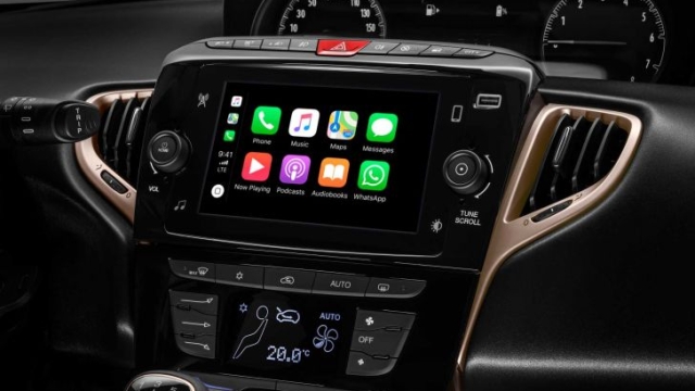 Come usare Apple CarPlay con Lancia Ypsilon 2024