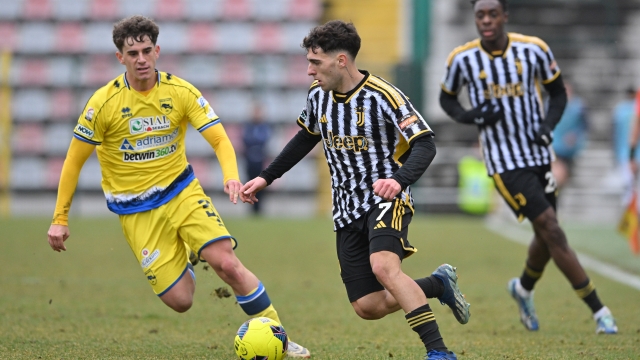 ALESSANDRIA, ITALY - JANUARY 7: Luis Hasa of Juventus Next Gen evades challenge from Matteo Dagasso of Pescara during the Serie C match between Juventus Next Gen and Pescara at Stadio Giuseppe Moccagatta on January 7, 2024 in Alessandria, Italy. (Photo by Chris Ricco - Juventus FC/Juventus FC via Getty Images)