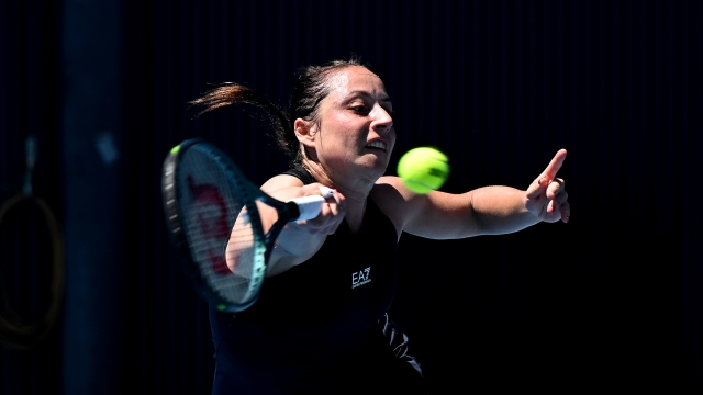 HOBART, AUSTRALIA - JANUARY 09: Elisabetta Cocciaretto of Italy plays a forehand in her match against Yulia Putintseva of Kazakhstan during day two of the 2024 Hobart International at Domain Tennis Centre on January 09, 2024 in Hobart, Australia. (Photo by Steve Bell/Getty Images)